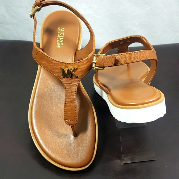 MICHAEL Michael Kors Women's "Brady Thong" T-Strap Sandals, Luggage, Size 6.5 - Picture 2 of 9